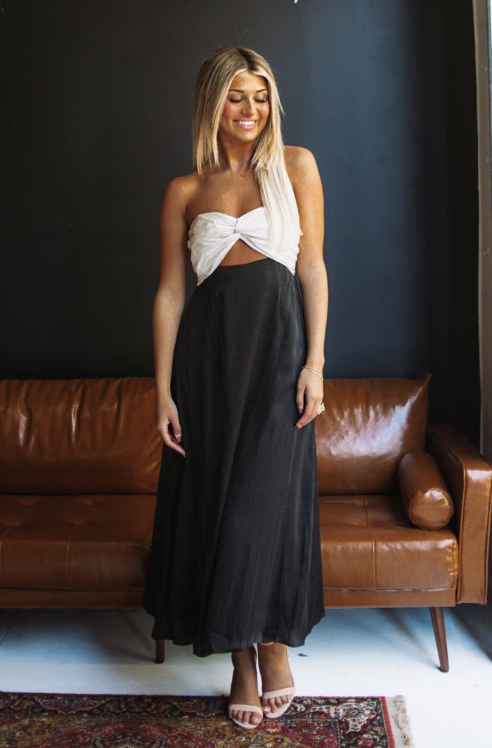 HAZEL & OLIVE Giving Vibes Maxi Dress - Black and Champagne