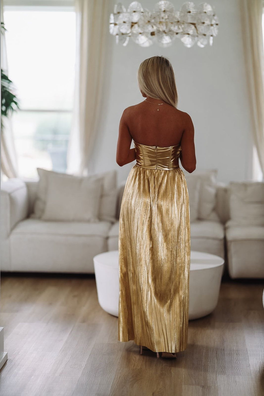 HAZEL & OLIVE Moment For Metallic Shimmer Maxi Dress - Gold