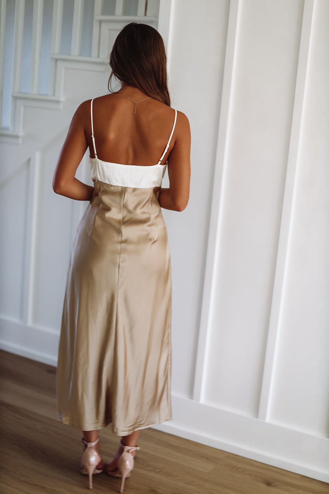 Fashionably On Time Satin Midi Dress - Ivory and Taupe – Hazel & Olive