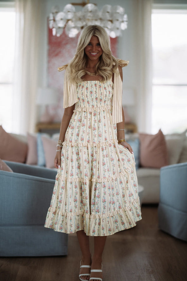 Hazel & Olive ID39991/02 1000 Pretty Words Maxi Dress - Light Yellow and Pink