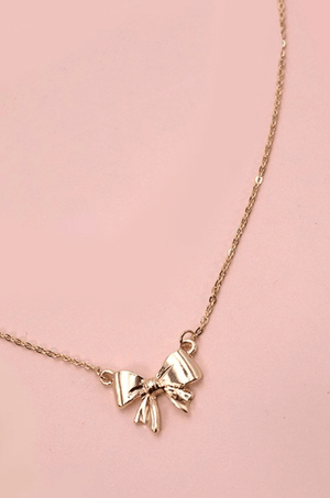 HAZEL & OLIVE Mini Bow Necklace - Gold