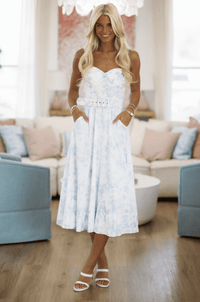 HAZEL & OLIVE SMHO/D20849L Hibiscus Maxi Dress - Light Blue and White